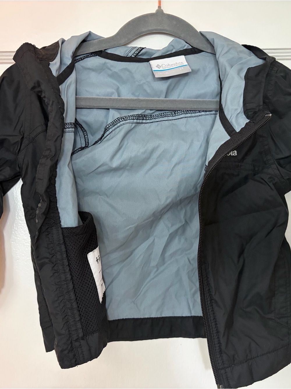 Columbia Black Jacket with Light Blue Lining